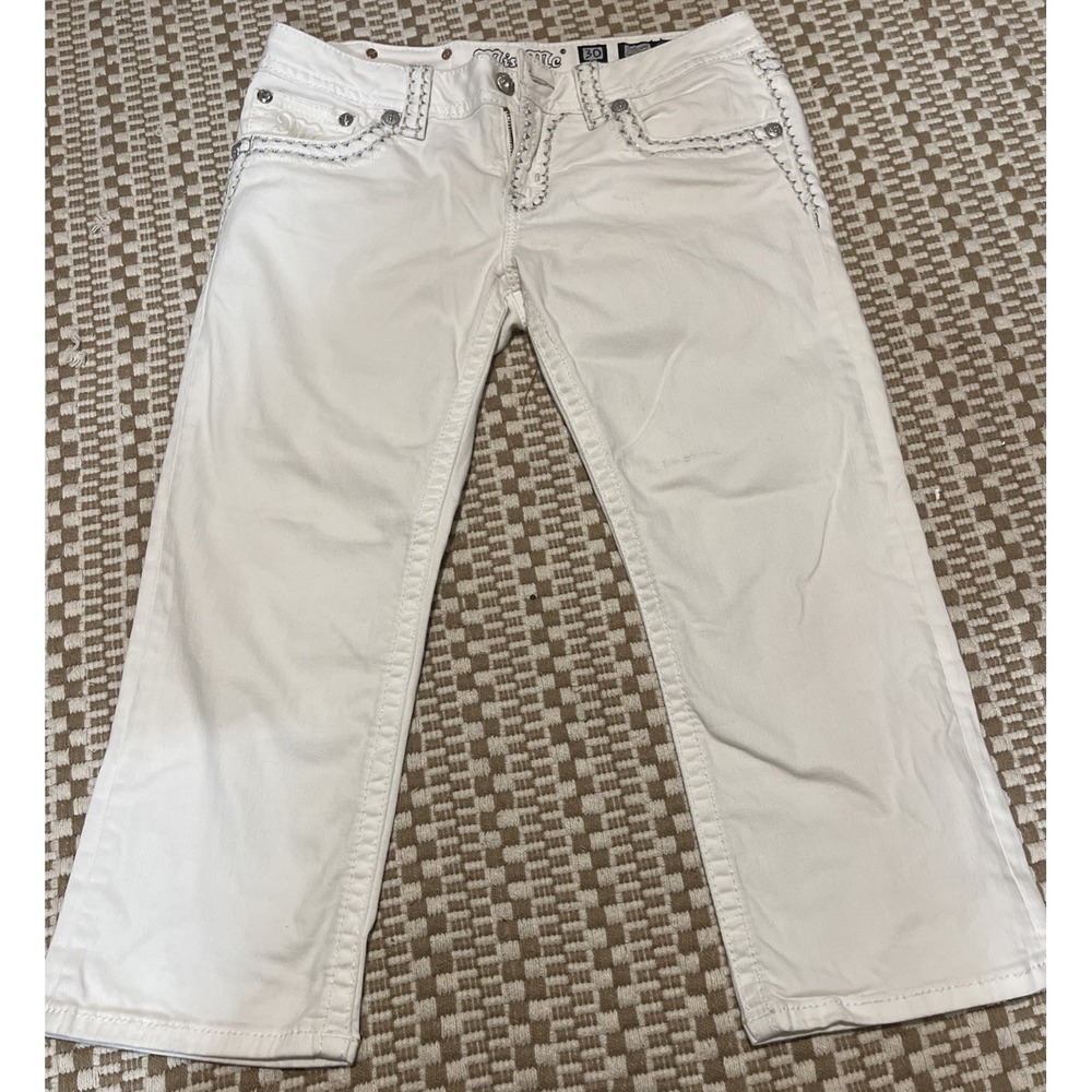 Womens Miss Me Signature Crop White Bling Rhinestone Flap Pocket Jeans 30